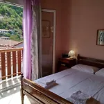 Nyaraló Aggelos House In Kalamíci