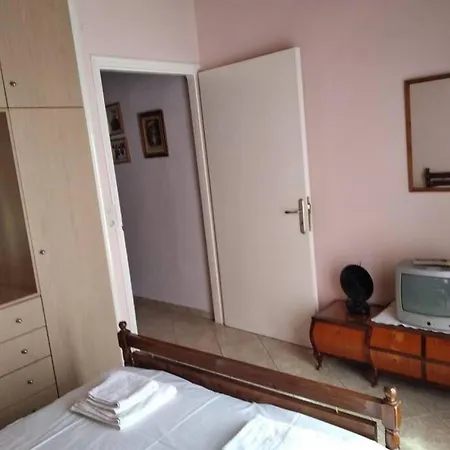 펜션 Aggelos House In Kalamítsi