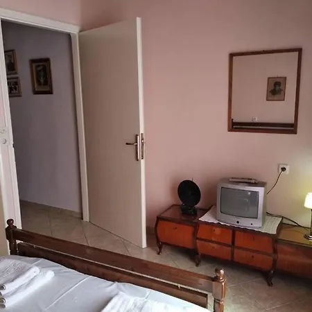 Aggelos House In * Kalamítsi