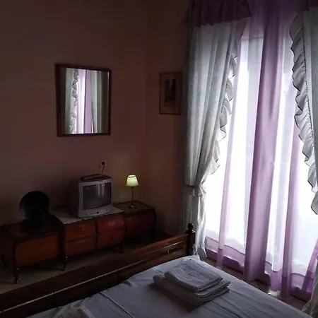 펜션 Aggelos House In Kalamítsi