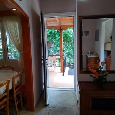 Aggelos House In Dom wakacyjny Kalamítsi