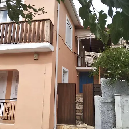 Aggelos House In