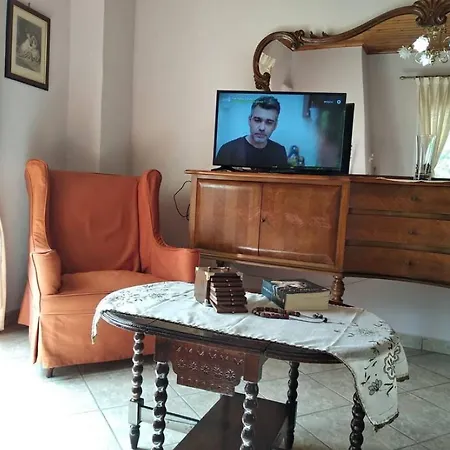 Aggelos House In Dom wakacyjny