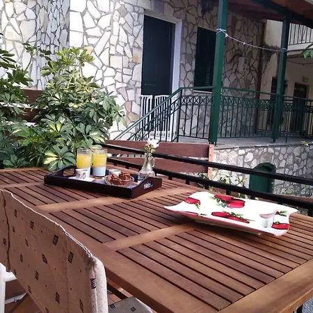 Aggelos House In * Kalamítsi