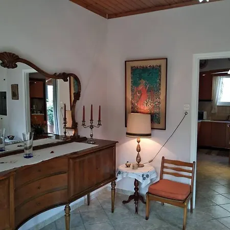 Aggelos House In Kalamítsi